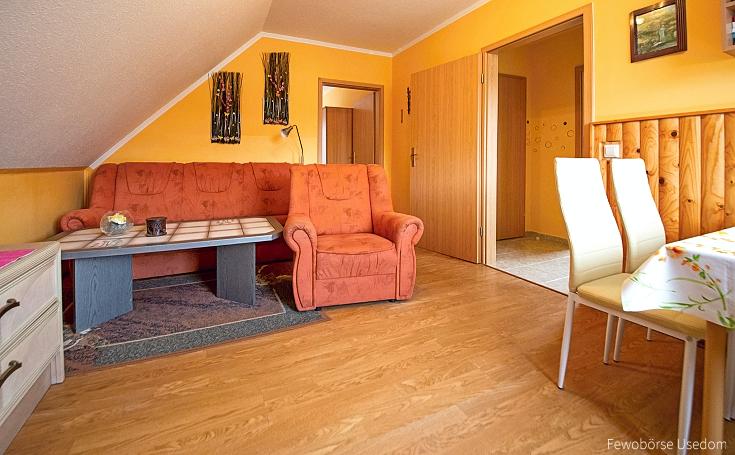 Wohnzimmer Ferienwohnugn Ahlbeck Bild 2